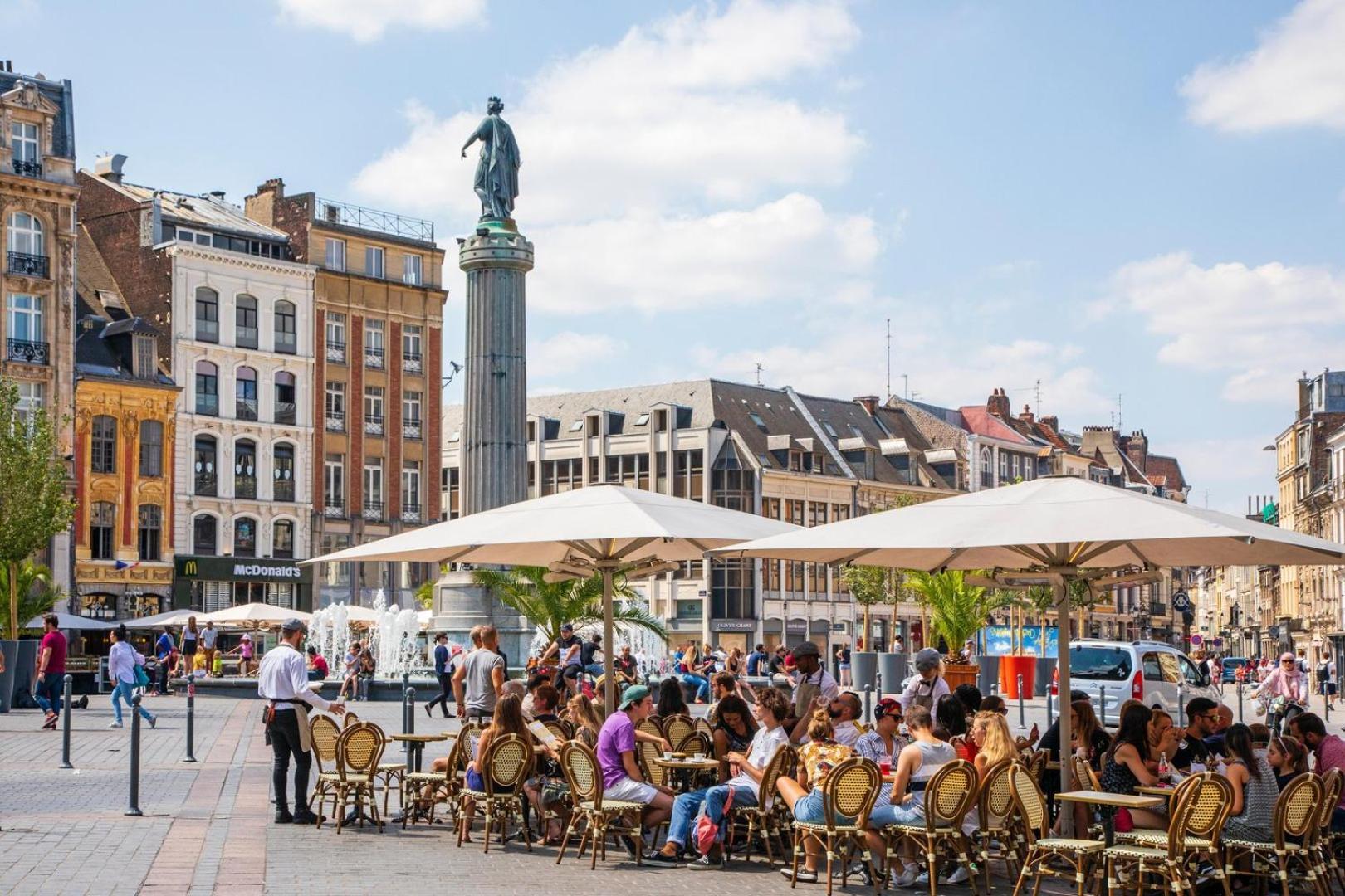 Apartment With Parking In The Heart Of Old Lille Zewnętrze zdjęcie
