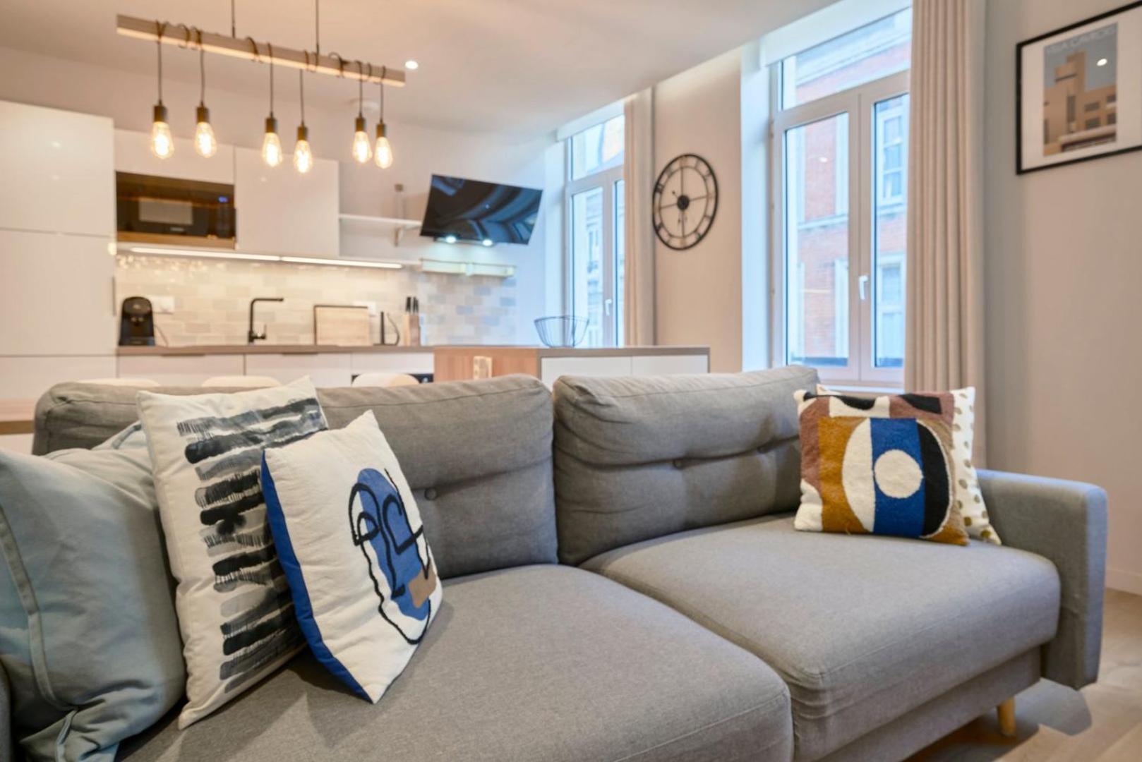 Apartment With Parking In The Heart Of Old Lille Zewnętrze zdjęcie
