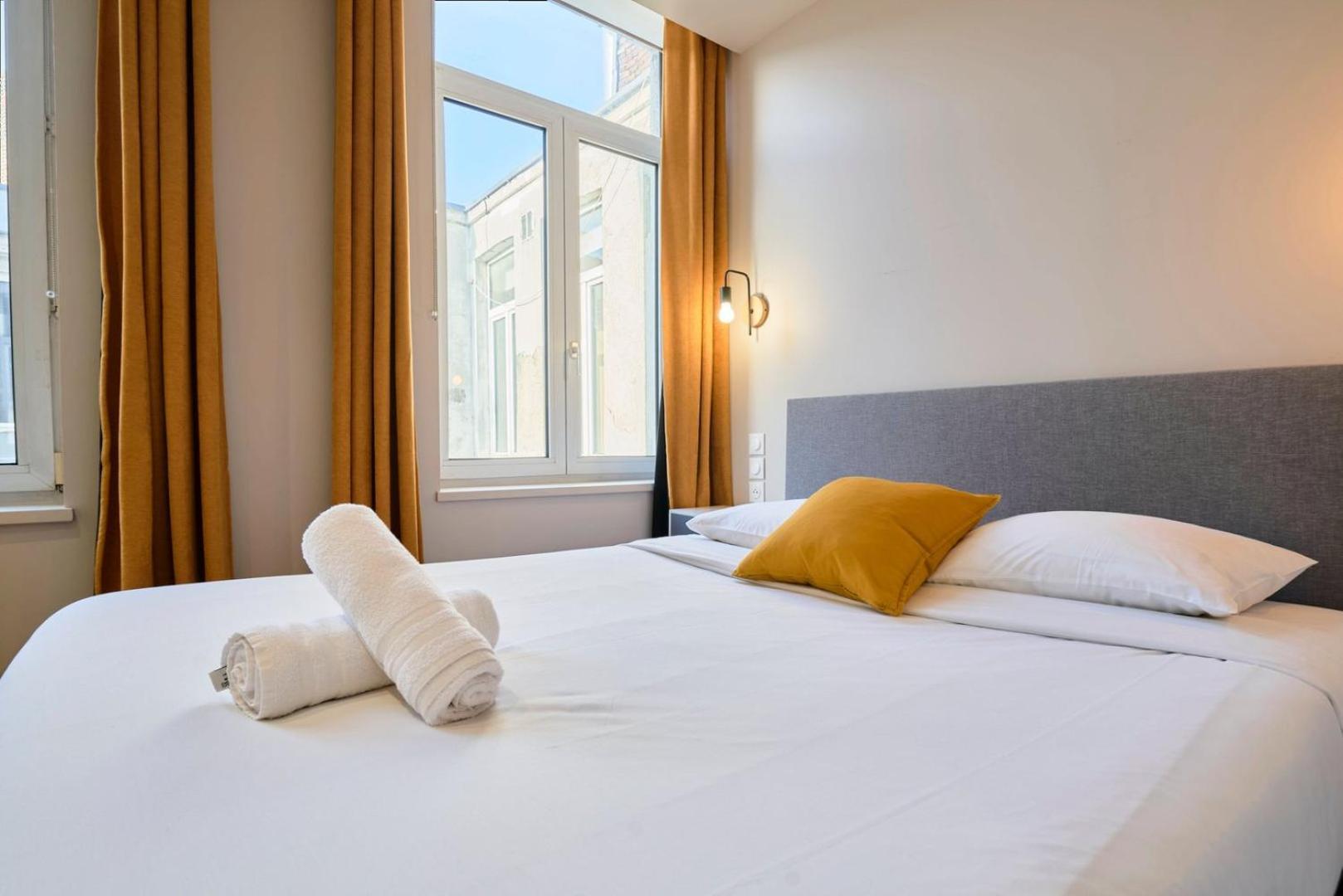 Apartment With Parking In The Heart Of Old Lille Zewnętrze zdjęcie
