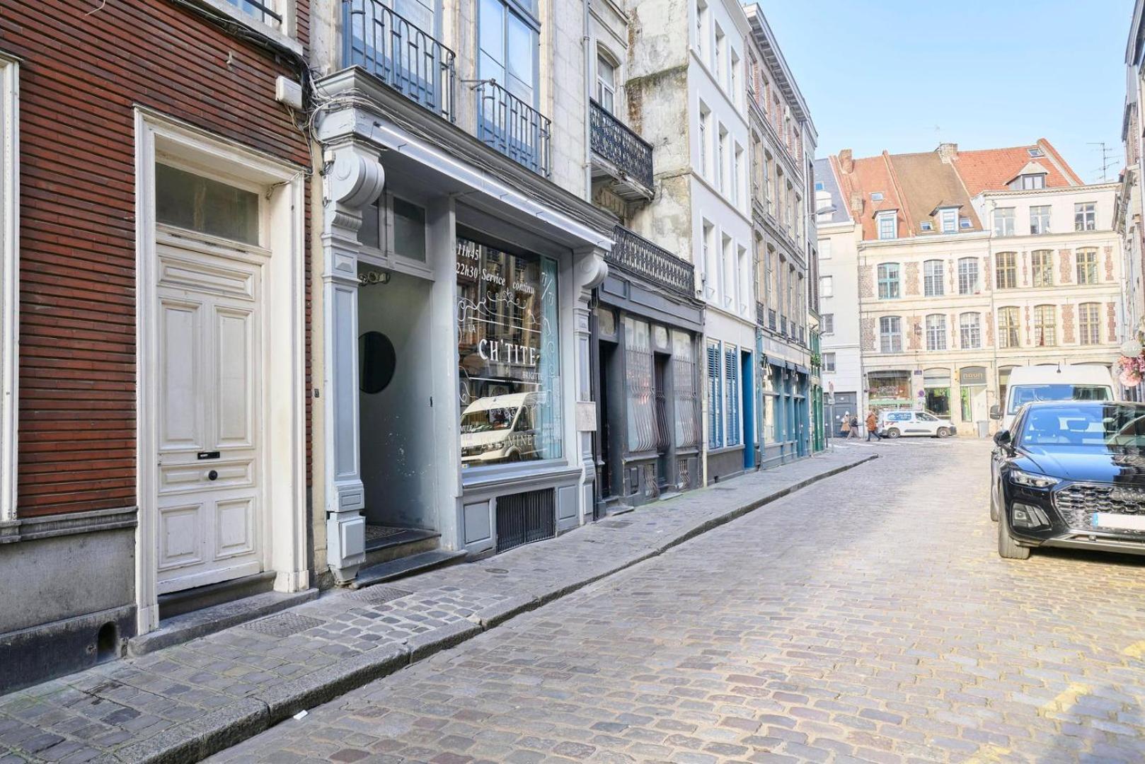 Apartment With Parking In The Heart Of Old Lille Zewnętrze zdjęcie